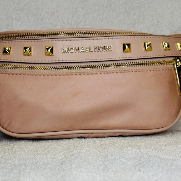 MICHAEL KORS Gold Studded Pink Waist Bag 35T9GY9N8C - Picture 1 of 7